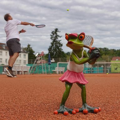 Claudia beim Tennis